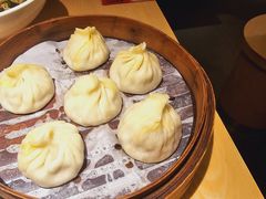 蛋黄鲜肉小笼包-朱新年·苏式汤团·面点(北寺塔店)