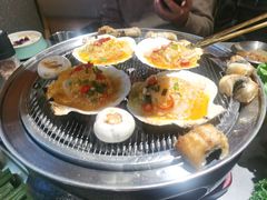 -围炉肉舍•炭烤活鳗•丹东海鲜烤肉(步行街店)