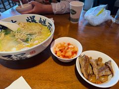 -李犟大爆鳝面·手工蟹黄包(湖滨西湖店)