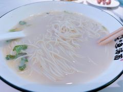 -阿达师傅鱼汤面