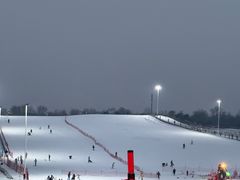 -华彬猛犸滑雪场