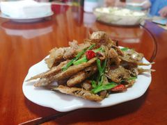 油炸鳑鲏鱼-秋月舫(阳澄湖湖滨中路店)