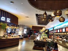-齐河孔雀王温泉酒店·金孔雀自助百汇