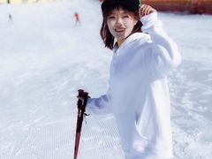 -采薇庄园四季滑雪场