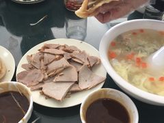 -李连贵酒家熏肉大饼(昆明街店)