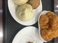 牛肉包子-聚德华天护国寺小吃(甜水园店)