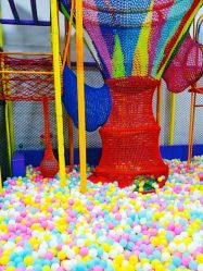 -蹦贝运动中心·蹦床·攀岩·闯关(龙岗店)