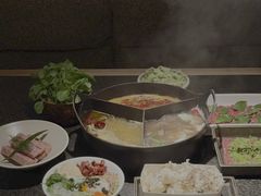 -三出山火锅(南京万象天地店)