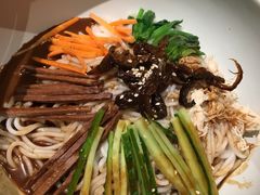 鸡丝凉米线-云海肴·汽锅鸡·云南菜(天山百盛优客店)