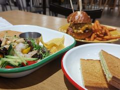 -HELLO 27 意面·沙拉·帕尼尼