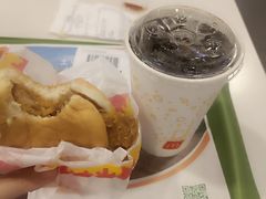 -麦当劳(新世纪环球中心店)