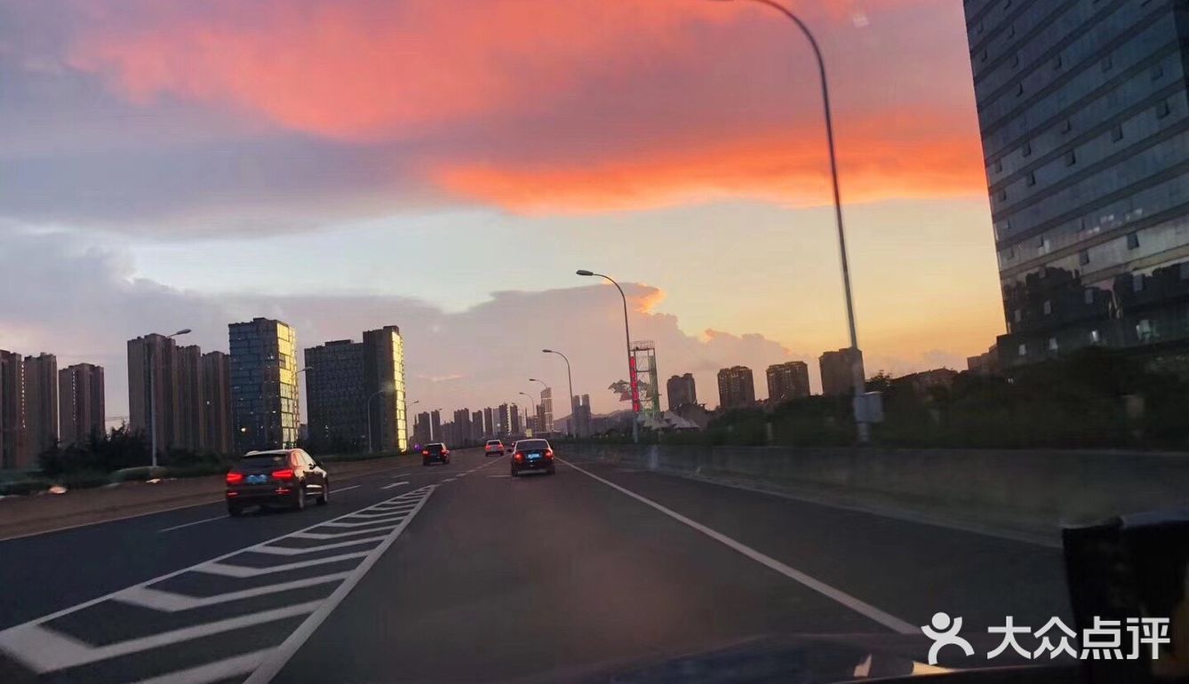红遍朋友圈的火烧云！
