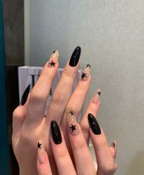 -进巍美甲美睫