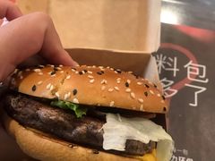 -麦当劳(丽江玉河广场店)