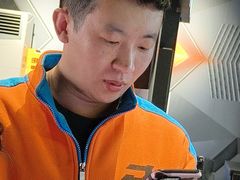 -极限PLAY运动娱乐新世界·团建派对表演休闲馆·室内高空游乐园