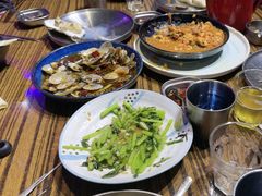 -蚝堡海鲜·威海菜·海肠捞饭·烧烤·亚洲吃蚝公司(幸福门店)