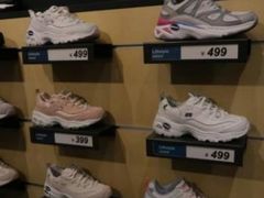 -佛罗伦萨小镇广佛名品奥特莱斯(疏港路店)