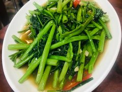 -Dang restaurant (patong phuket)