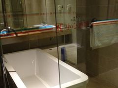 -新伊香园假日酒店(宝体店)