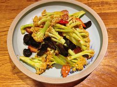 香辣椰菜花煲-垚慈居素食(华发新城店)