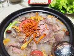 -九寨沟特色牦牛肉汤锅
