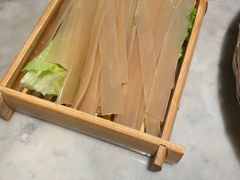 -尚尚仙·酸汤猪手·猪肚鸡火锅(华联万柳购物中心店)