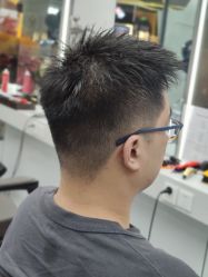 -尤司男士国潮理发馆