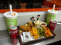 -PIXEL BOY炸鸡店(上海首店)