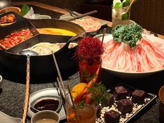 -三出山火锅(南京万象天地店)