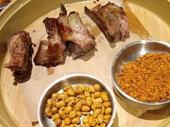 -破瓦寒窑·地摊烤羊排