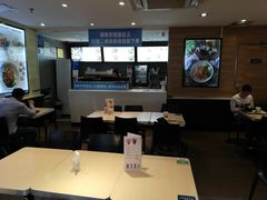 大堂-蒙自源米线大王(东站店)