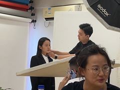 -花儿照相馆·最美证件照(红旗街万达店)