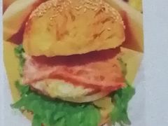 培根鸡蛋汉堡-天伦松鹤大饭店·欣妮咖啡