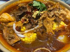 -沙胆彪炭炉牛杂煲(上海日月光广场店)