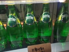 巴黎水-黑草莓(重庆路店)