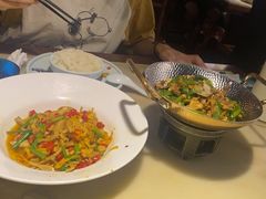 -佬麻雀·新湘菜(东方宝泰店)