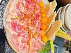 -得意咚瓜·顺德鱼生·冬瓜火锅(深圳首店)