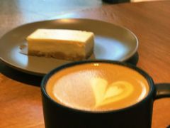 -星巴克臻选(上海合生汇1F店)