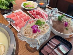 -佬土鹅肠火锅(解放路店)