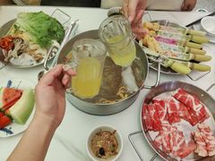 -捞小鲜虾滑海鲜自助火锅(嵊州吾悦店)