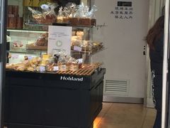 面包甜点陈列柜-好利来(彩香店)