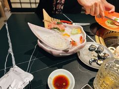 -山川小町·极番烧肉(新地假日广场店)