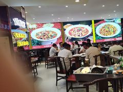 -川流不息·地道川菜·小龙虾(松东路店)