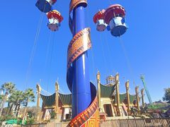 -七彩云南欢乐世界