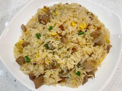 咸鱼鸡粒炒饭-香港新发烧腊茶餐厅(水围店)