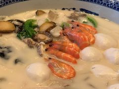 极品八宝鱼头皇-山外山菜馆(玉泉路店)