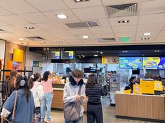 -麦当劳(上海虹桥站30B检票口楼上)