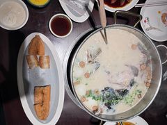 新派皮蛋豆腐-上名堂·鱼头好吃(体育场路店)