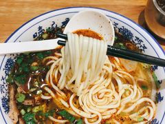 -嘻小北·兰州清汤牛肉面(太平洋森活天地店)