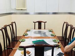 -壹条龙饭庄台基厂店